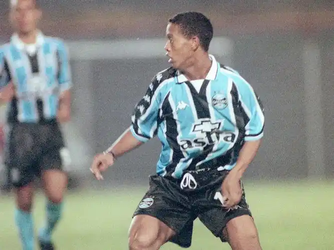 转会市场上 转会市场上